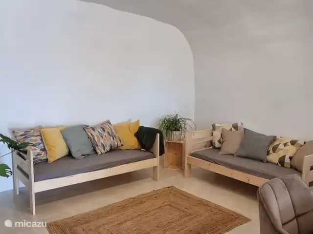 Casa Lua Galera | Espagne, Andalousie, Huescar - villa Coin salon dans une grande grotte