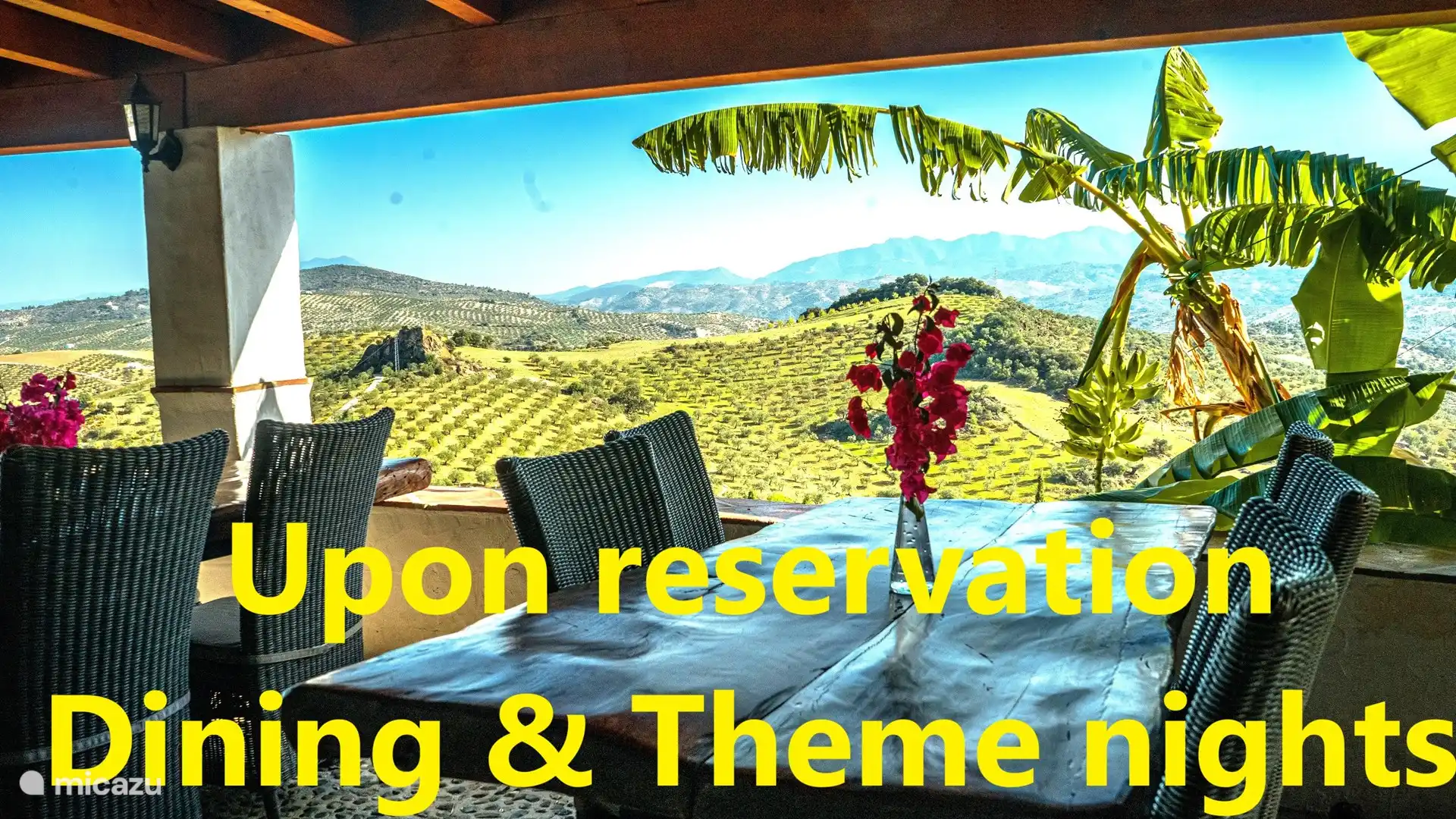 Con reserva cocinamos para nuestros huéspedes, normalmente en temporada, pero también bajo petición en invierno en nuestro restaurante interior. También divertidas noches temáticas. La terraza de la barbacoa tiene unas vistas espectaculares de la Costa del Sol