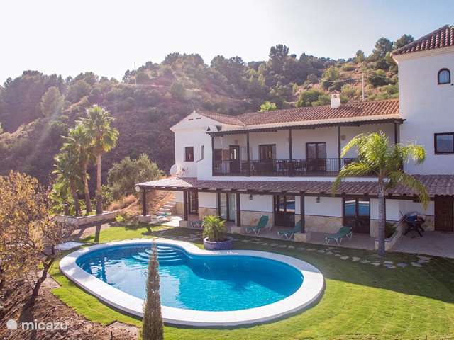 Vakantiehuis Spanje, Andalusië, Tolox - landhuis / kasteel Landhuis met privé zwembad