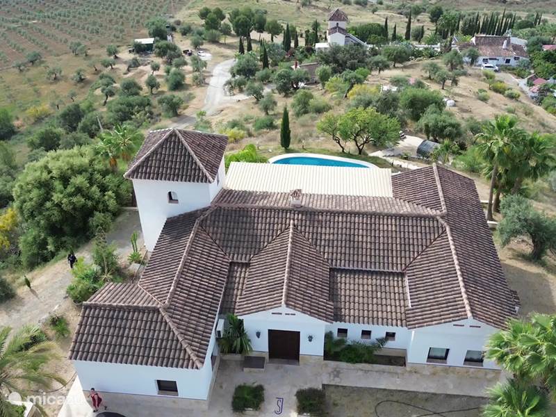 Vakantiehuis Spanje, Andalusië, Alozaina Landhuis / Kasteel Landhuis met privé zwembad