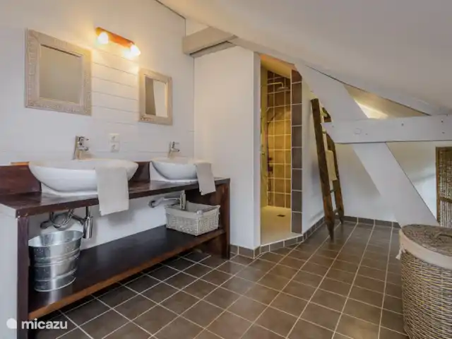 Quéduchique | France, Lot, Salviac - maison de vacances Salle de Bains