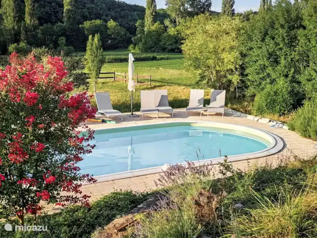 Quéduchique | France, Lot, Salviac - maison de vacances La piscine