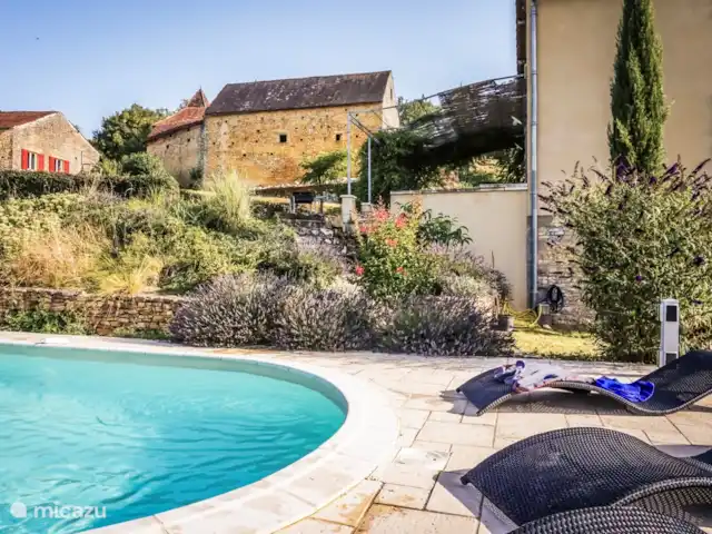 Quéduchique | France, Lot, Salviac - maison de vacances La piscine