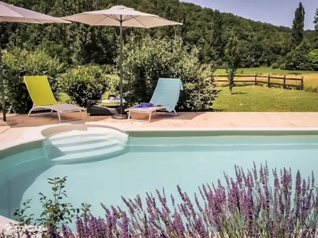 Quéduchique | France, Lot, Salviac - maison de vacances La piscine
