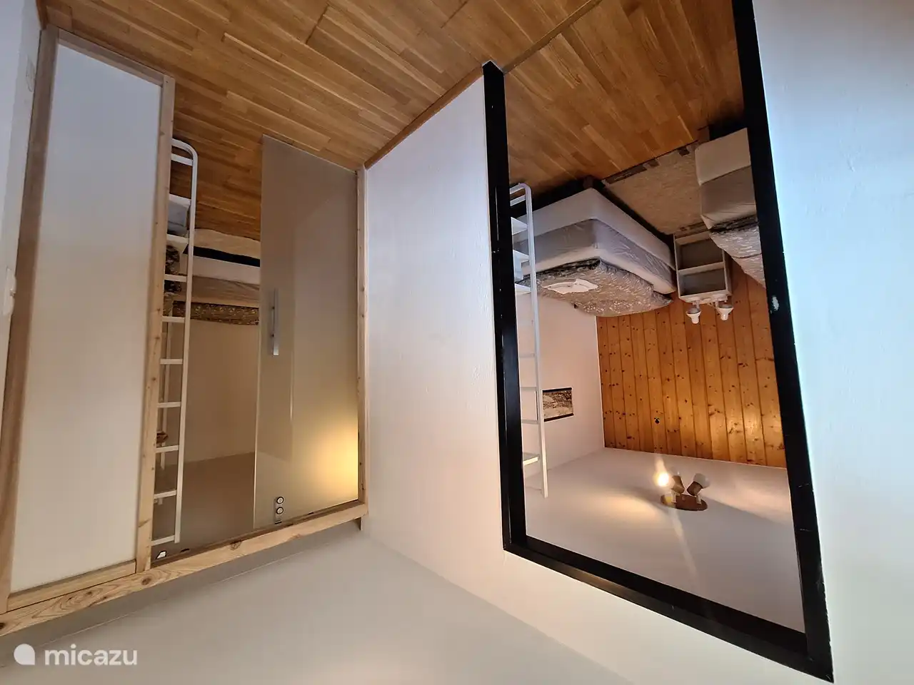 Este es el recibidor que conecta los dos dormitorios.