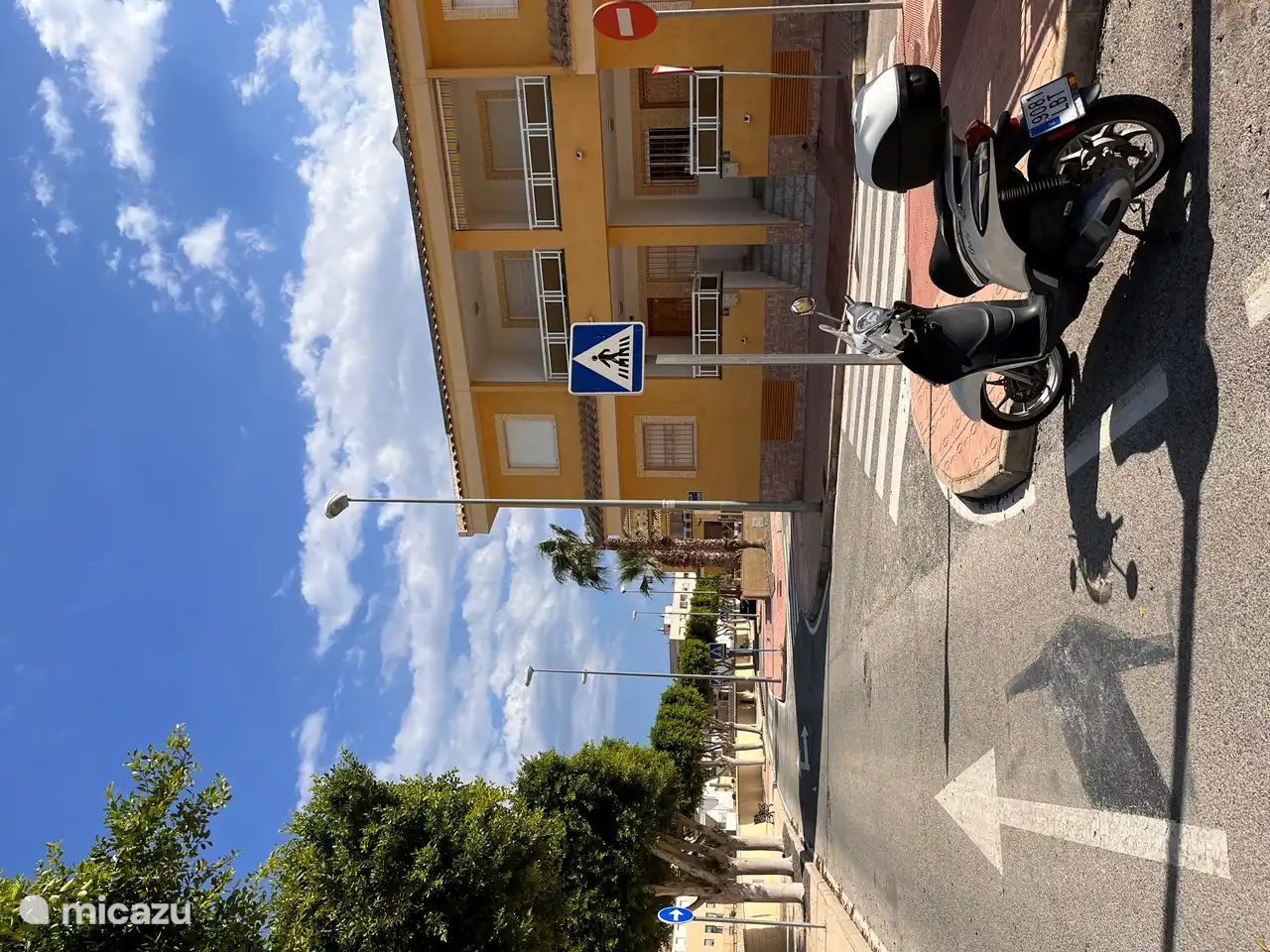 Oben links Casa Roos