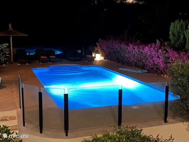 Casa Palmares | Espagne, Costa Blanca, Jávea - villa devant la piscine le soir