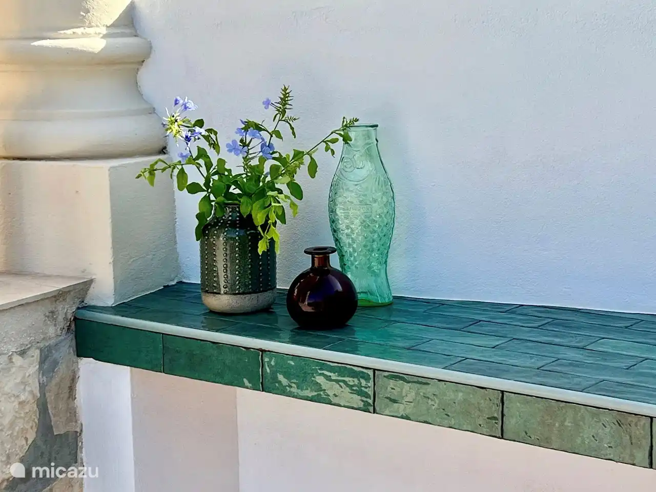 Stimmungsvolles Foto einer Außenküche