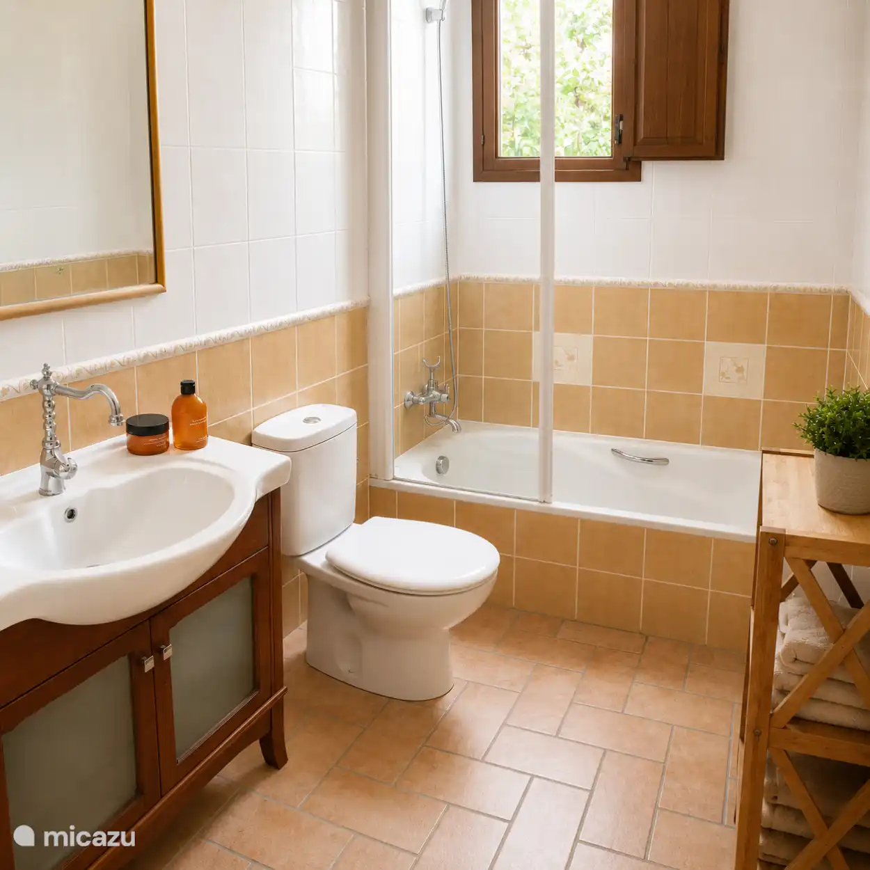 Baño de invitados.