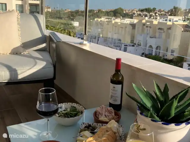 apartamento en España, Costa Blanca, Villamartin – Apartamento Querrero Precioso balcón orientado al sur, sol en el balcón por la tarde y noche.