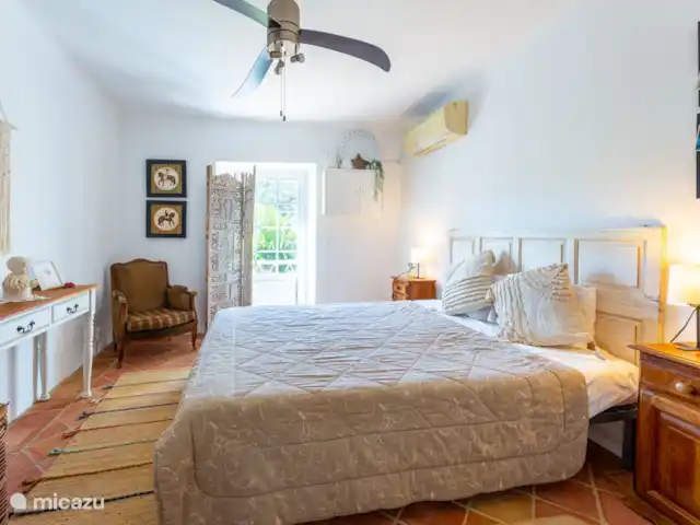 gîte / cottage huren in Portugal, Algarve, Santa Catarina da Fonte do Bispo – Casa Catarina Hoofdslaapkamer (AC) met directe toegang tot de tuin
