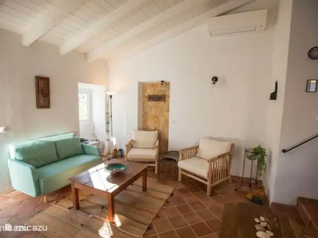gîte / cottage huren in Portugal, Algarve, Santa Catarina da Fonte do Bispo – Casa Catarina De woonkamer is een fijne plek om te ontspannen en een kopje thee te drinken
