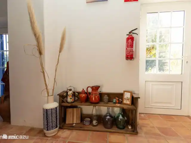 gîte / cottage huren in Portugal, Algarve, Santa Catarina da Fonte do Bispo – Casa Catarina Een verzameling mooie keramiek