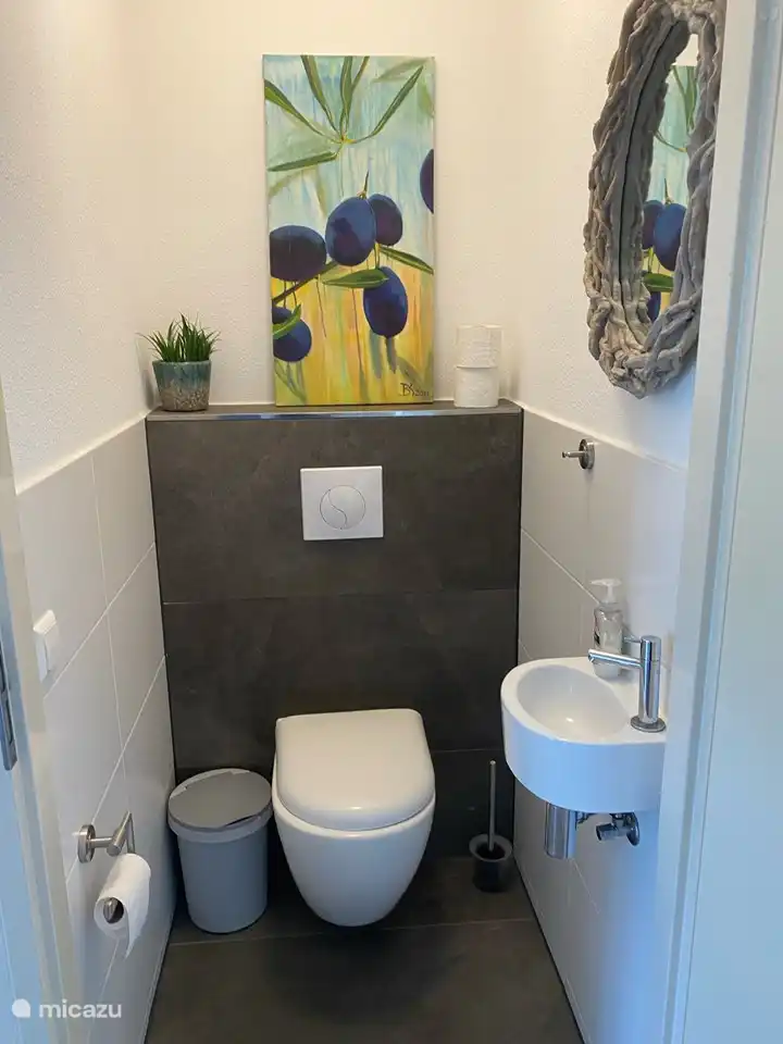 Toilette im Erdgeschoss