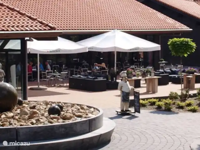 Blissful huren in Nederland, Gelderland, Hoenderloo - chalet Restaurant