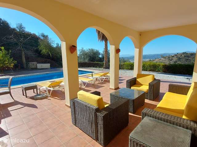 Vakantiehuis Spanje, Andalusië, Sayalonga - villa Casa Monte Roefie zee en bergzicht