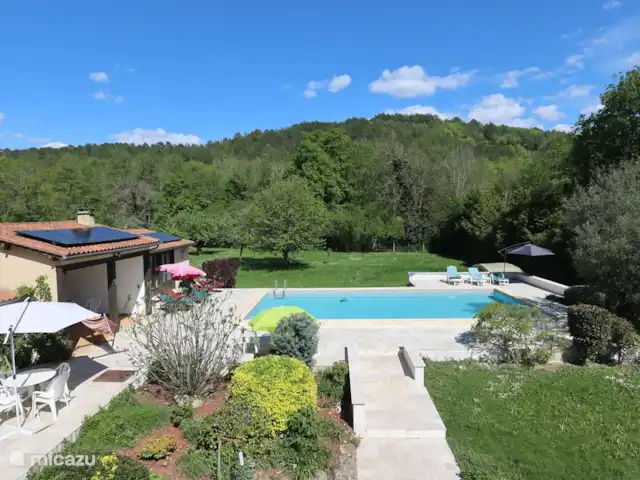 Villa Fauvel | France, Dordogne, Monplaisant - villa La piscine vue de la villa