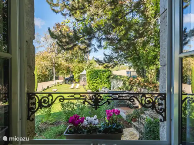 gîte / cottage huren in Frankrijk, Bourgogne, Curtil-Vergy – L’Instant Feltré alleen voor volwassenen Uitzicht op de mastersuite
