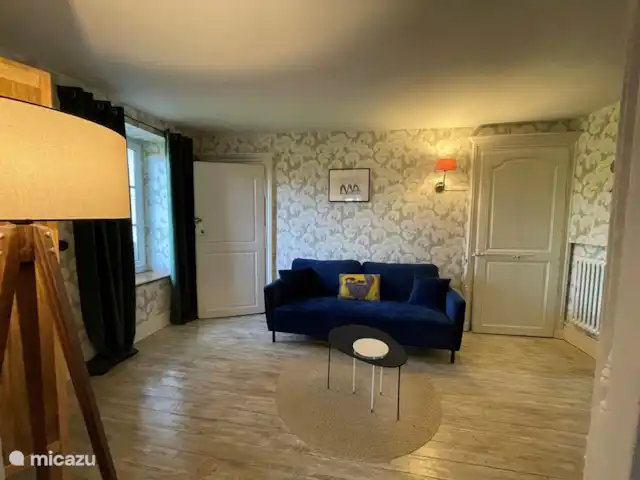 gîte / cottage huren in Frankrijk, Bourgogne, Curtil-Vergy – L’Instant Feltré alleen voor volwassenen Kleine woonkamer in de master suite