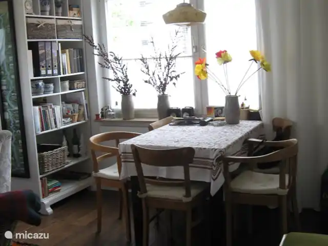 Patersberg en Alemania, Renania-Palatinado, Patersberg - casa vacacional El salón es en realidad la antigua oficina de correos que se encontraba aquí.