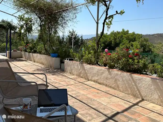 casa de nosotros en España, Andalucía, Canillas de Aceituno - villa Terraza en la puerta principal