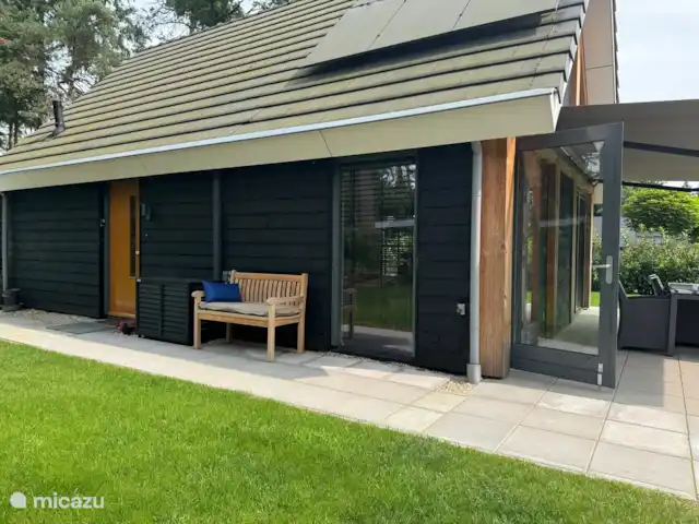 Hortensia de maison | Pays-Bas, Gueldre, Lochem - maison de vacances Siège sur le côté de la maison