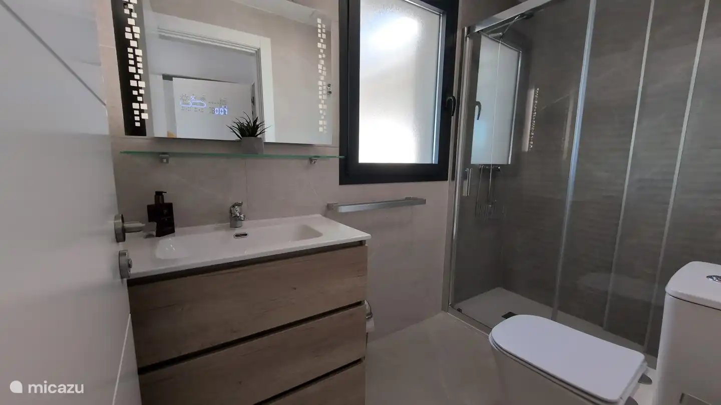 Eigenes Badezimmer 1