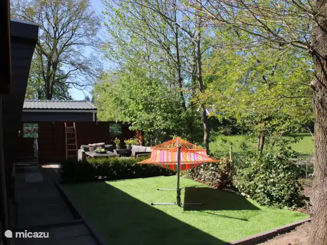 Veluwe Park Reewold Chalet Talisman huren in Nederland, Gelderland, Putten - chalet achtertuin