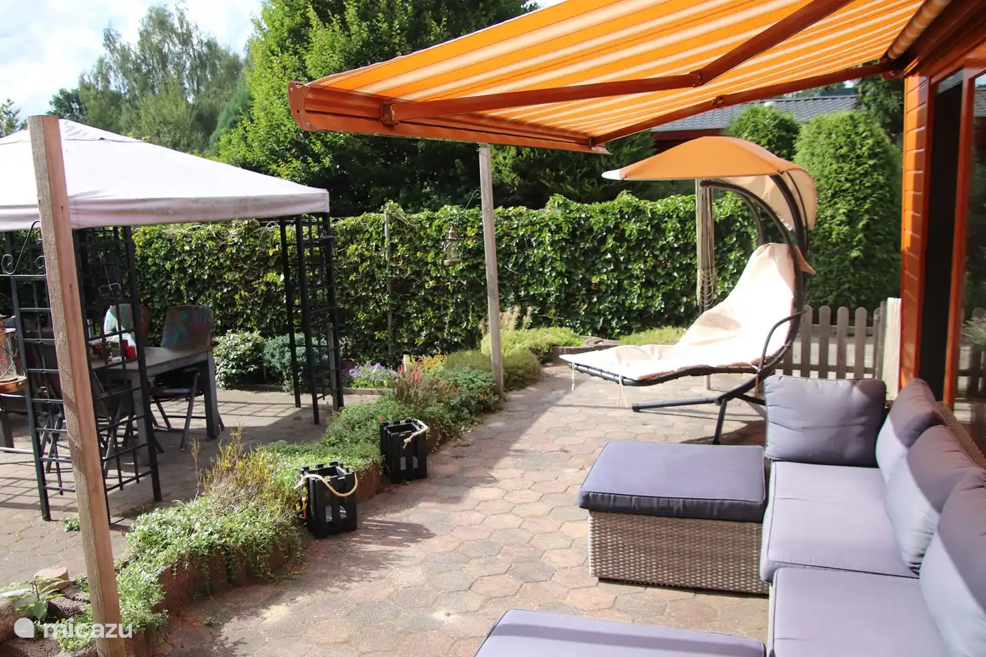 Blick auf die untere Terrasse