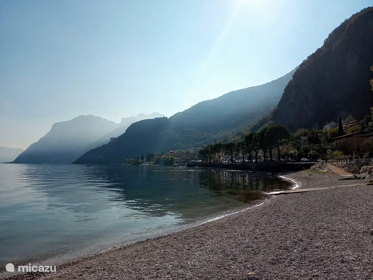 Einer der vielen Strände von Onno.