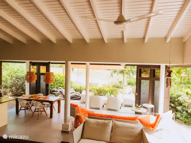 Bungalow de luxe sur Blue Bay | Curaçao, Curaçao-Centre, Blue Bay - bungalow Salon spacieux