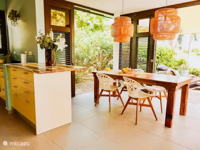 Bungalow de luxe sur Blue Bay | Curaçao, Curaçao-Centre, Blue Bay - bungalow Grande table à manger