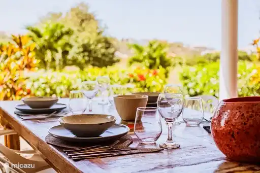 Have a nice breakfast with a view of the golf course