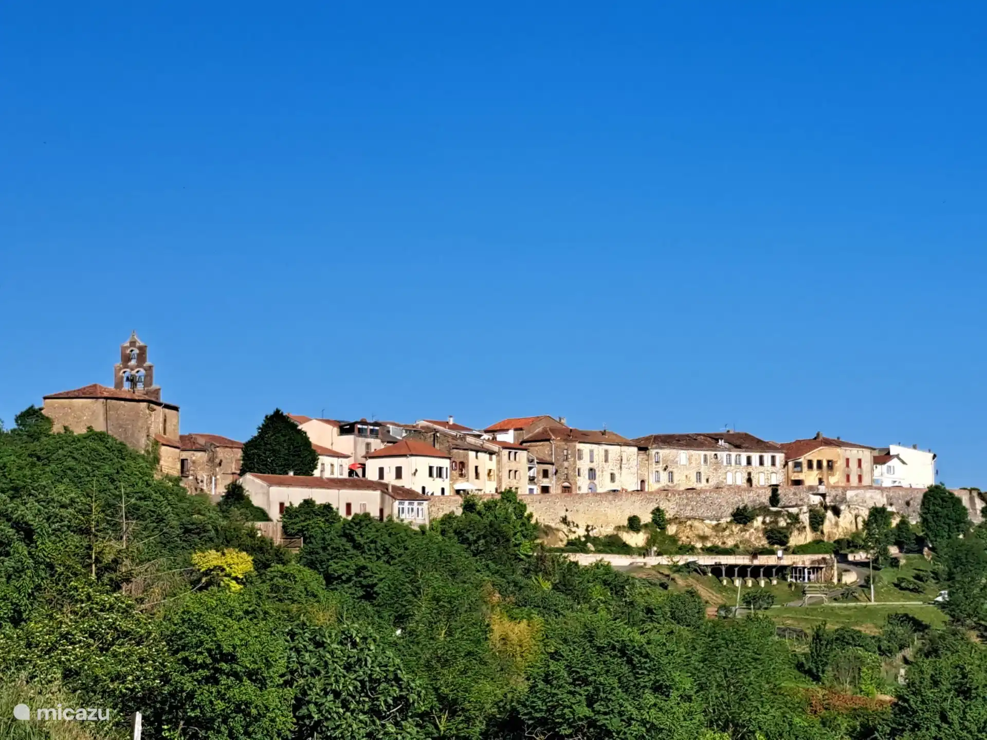 Esta es Carla Bayle. El hermoso paseo en coche es muy recomendable en s&#237; mismo. 