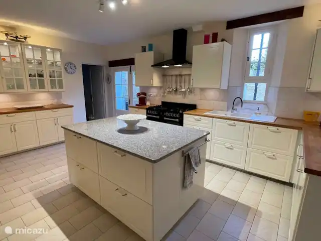 Villa dans village typique Dordogne | France, Dordogne, Trémolat - villa La très grande cuisine