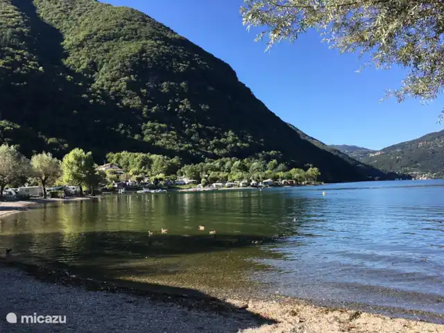 New York 9 | Italie, Lacs italiens , Porlezza - chalet Vue sur le lac de Lugano