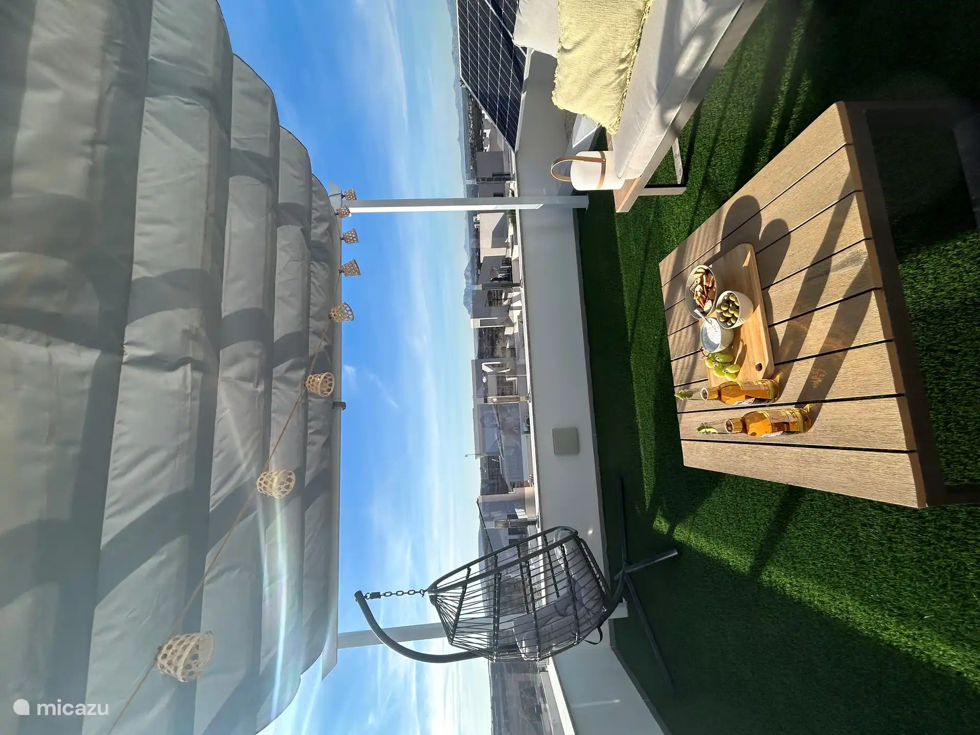 Dachterrasse/Solarium mit atemberaubender Aussicht