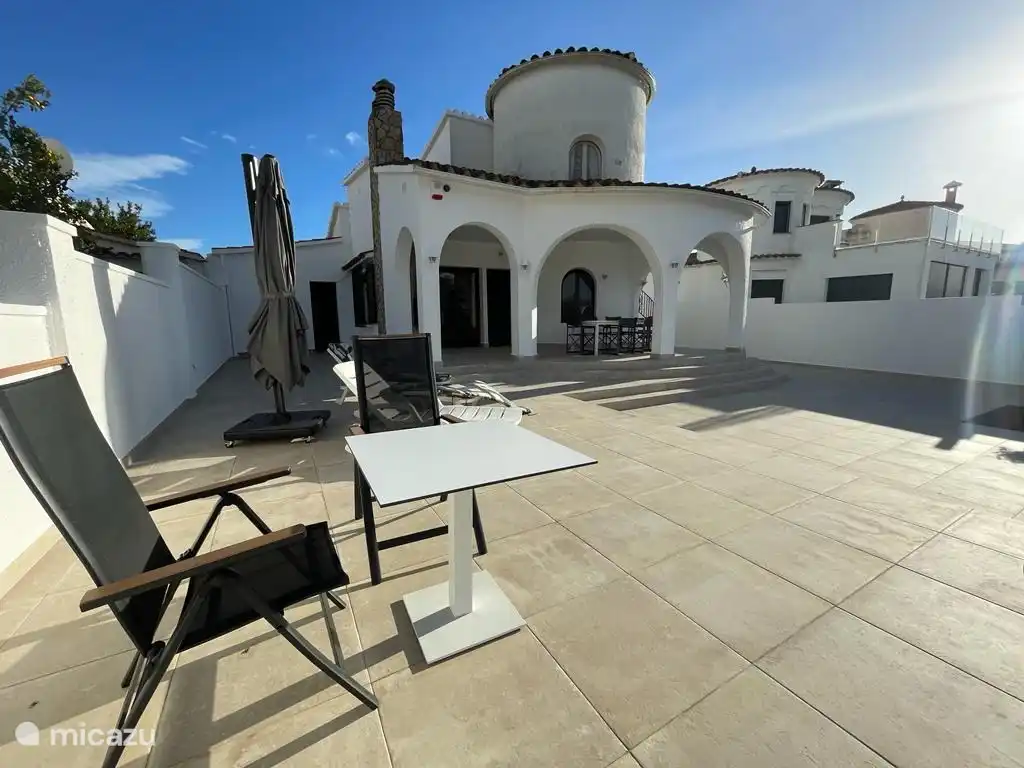 rear with raised terrace