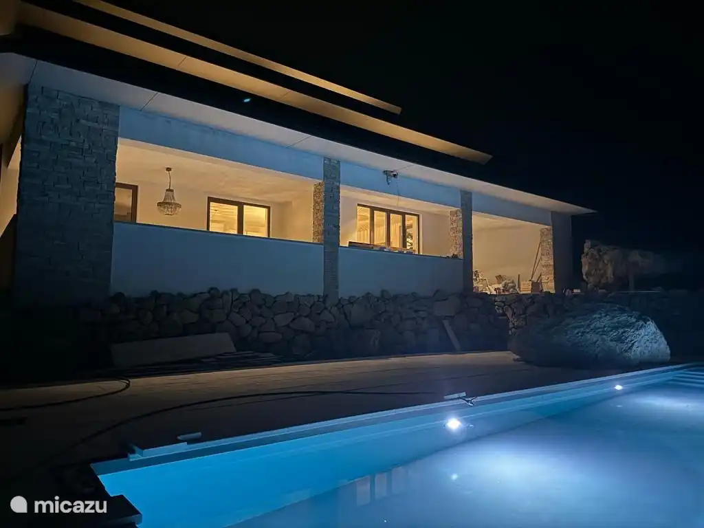 Wohnung 1 direkt am Pool