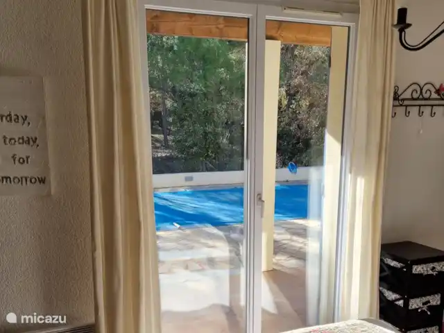 Revé d'Azur en Francia, Var, Nans-les-Pins - casa vacacional y saltar directamente a la piscina desde el dormitorio...