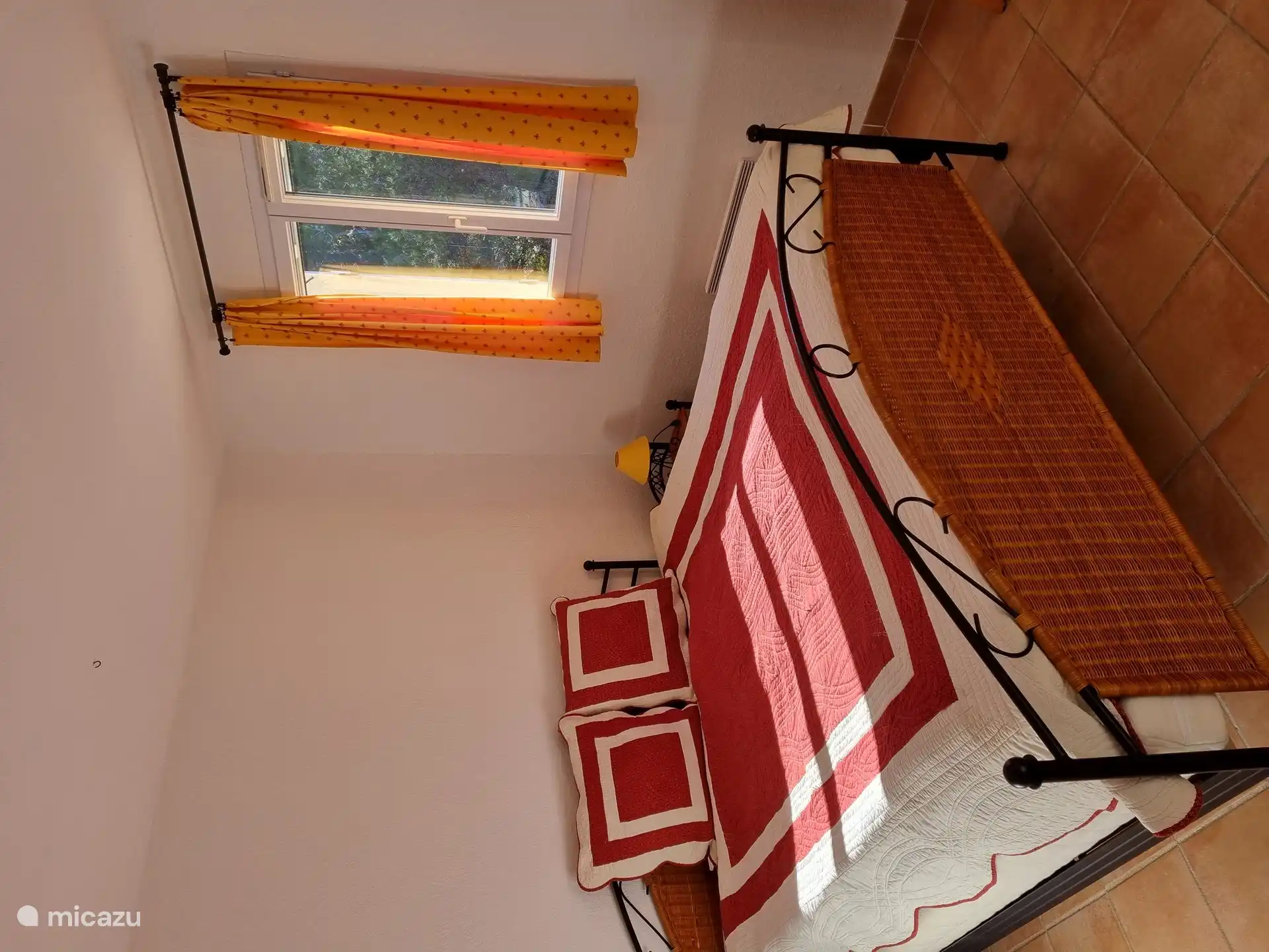 Large bedroom 2 on the floor with sideboards, built-in cabinets and more.
Beautiful view of garden, pool and surrounding park