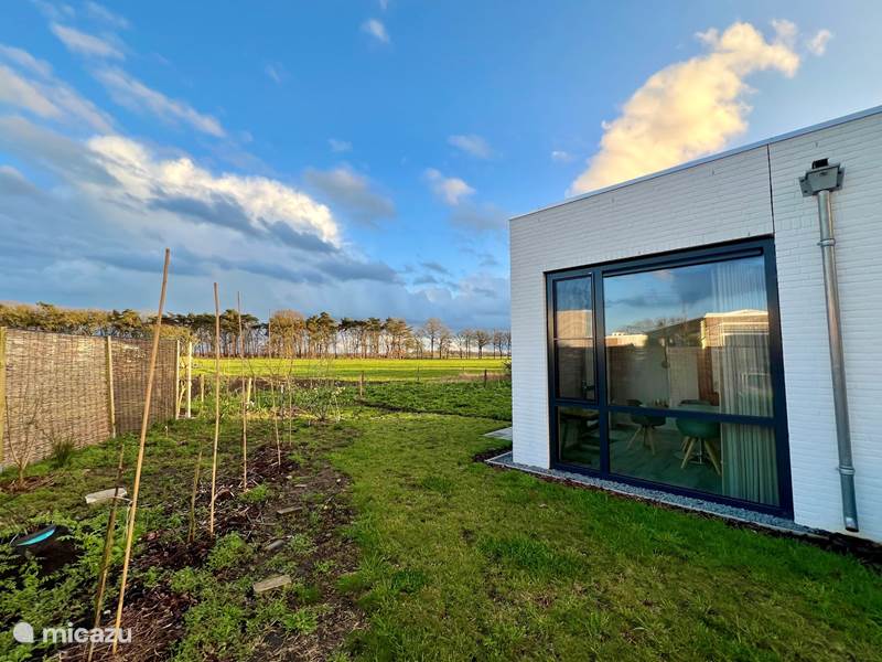 Holiday home in Netherlands, North Brabant, Cromvoirt Bungalow Meadow view
