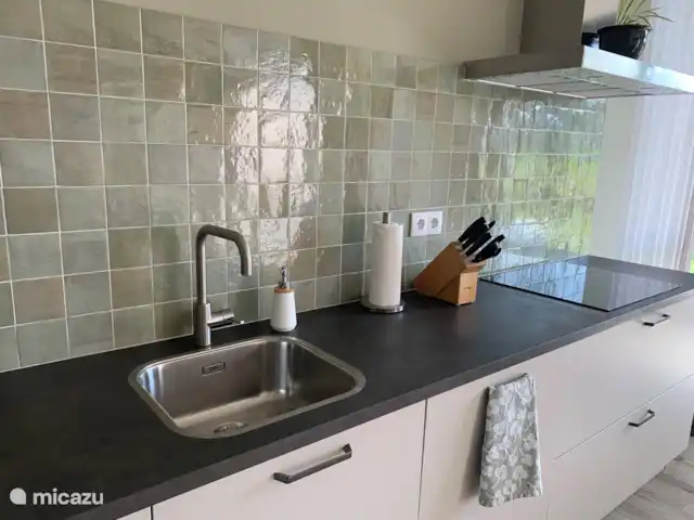 Vista del prado en Países Bajos, Barbante Septentrional, Cromvoirt - bungaló Cocinar con ceramica