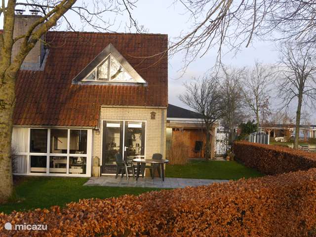 Vakantiehuis Nederland, Friesland, Sint Nicolaasga - geschakelde woning Watervilla de Rietkraag