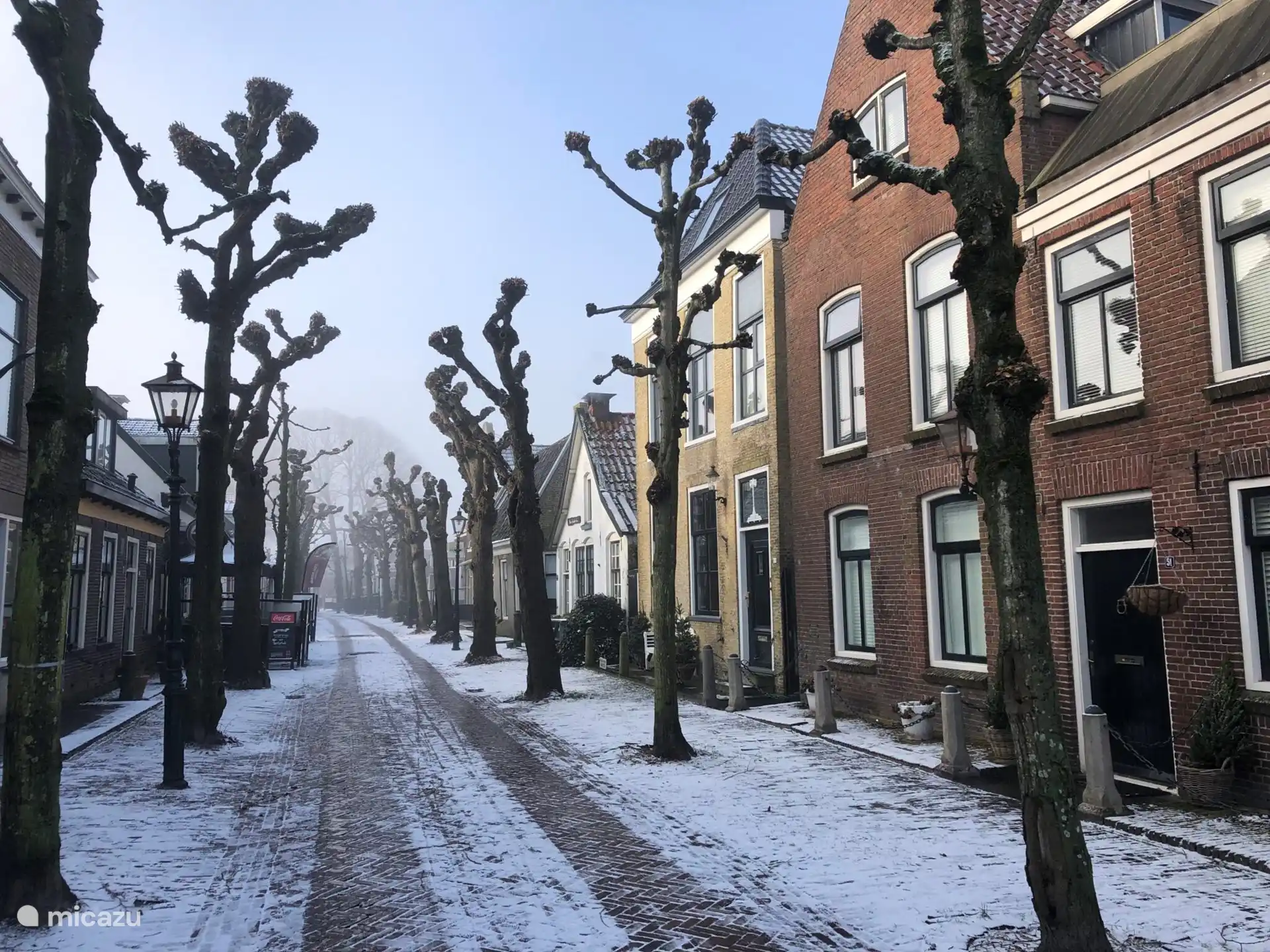 Die Dorfstraße im Winter
