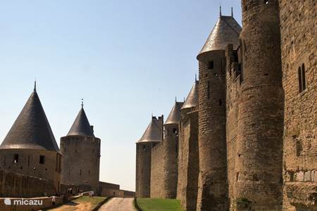 Carcasonne and Cathar history in brief.