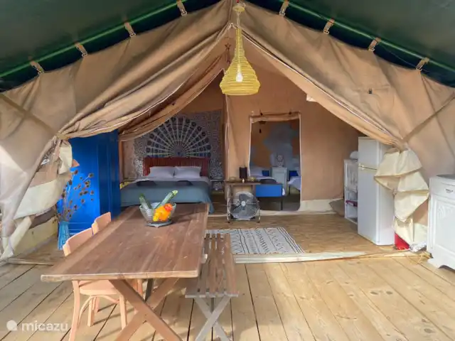 glamping / safaritent / yurt huren in Frankrijk, Aude, Montjardin – Courtizaire du Haut vooraanzicht tent