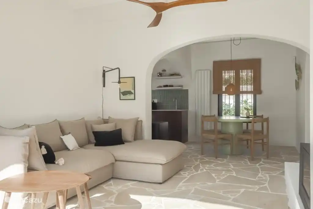 Dining room and lounge in natural stone.