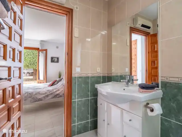 Casa Vista Mar et Montgo | Espagne, Costa Blanca, Jávea - maison de vacances Chambre 1 avec lit double et salle de bain attenante