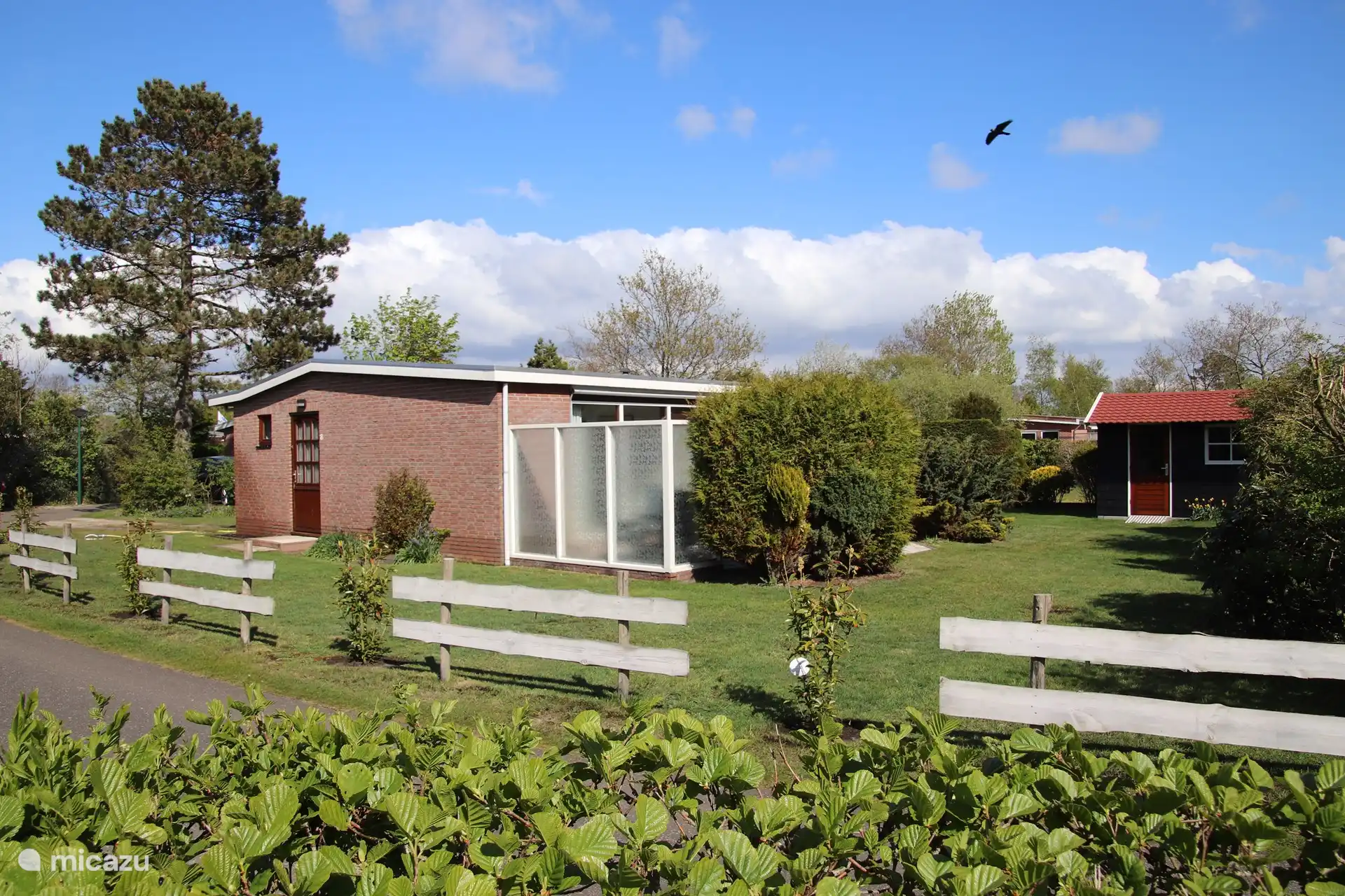 Westzijde vakantiehuis Eureka 8 
Heerlijk lang de avondzon!